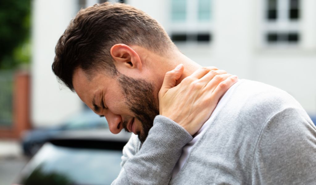 Neck pain | lakeside spine and wellness |